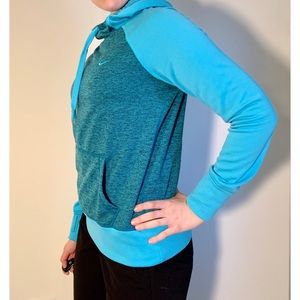 Nike Therma-Fit blue fleece pullover